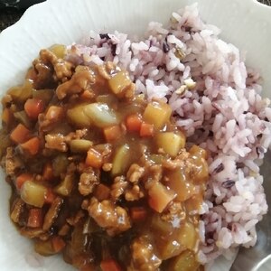 子どもも大好き！野菜たっぷりキーマカレー